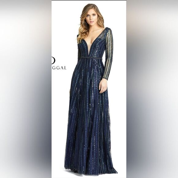 Mac Duggal 11184 Plunging Striped Sequin Gown NWOT size 18 Midnight Blue - Picture 1 of 6